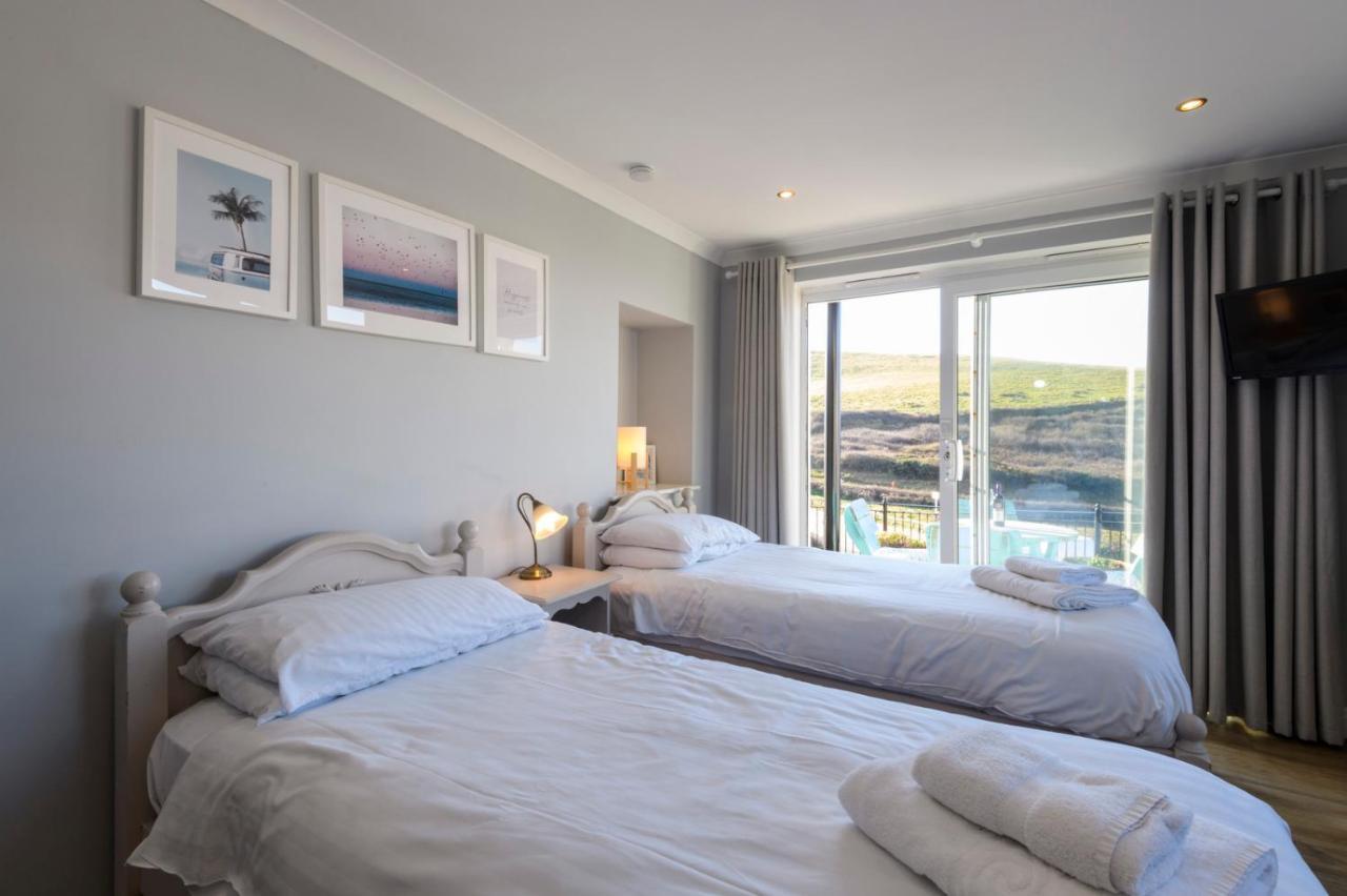 Beachcombers Apartments New Quay Екстериор снимка