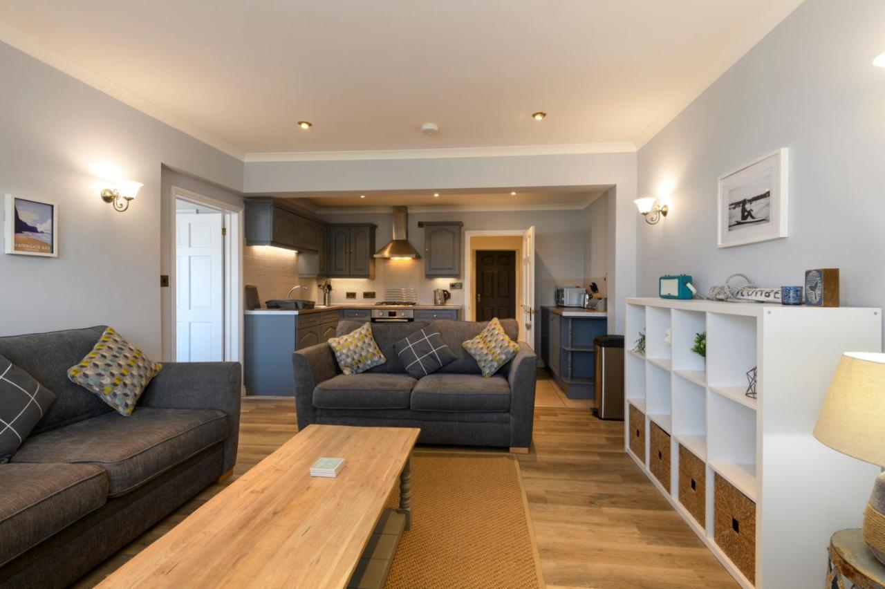 Beachcombers Apartments New Quay Екстериор снимка