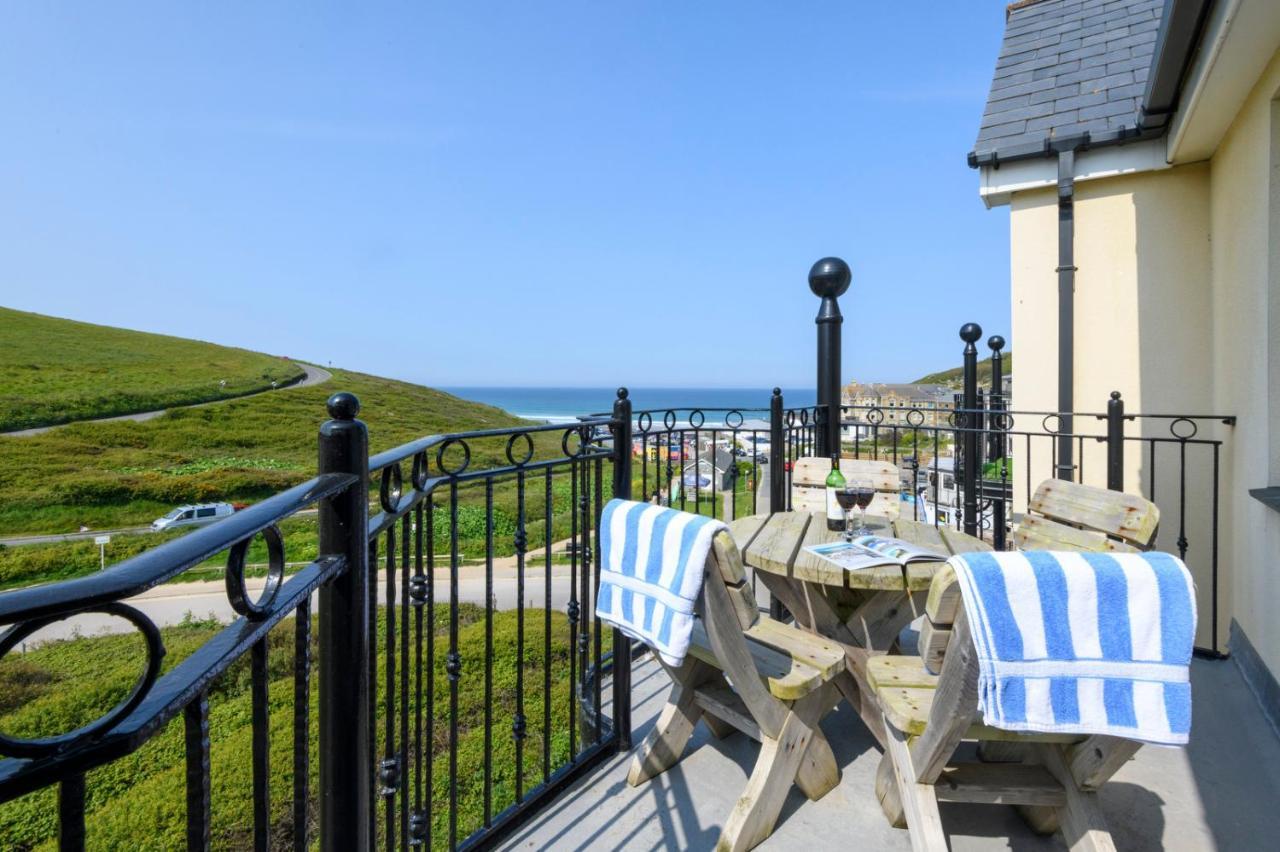 Beachcombers Apartments New Quay Екстериор снимка