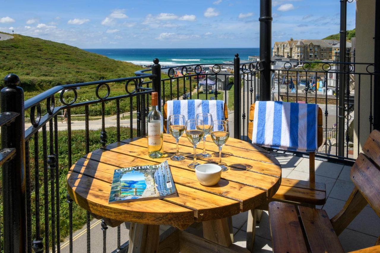 Beachcombers Apartments New Quay Екстериор снимка