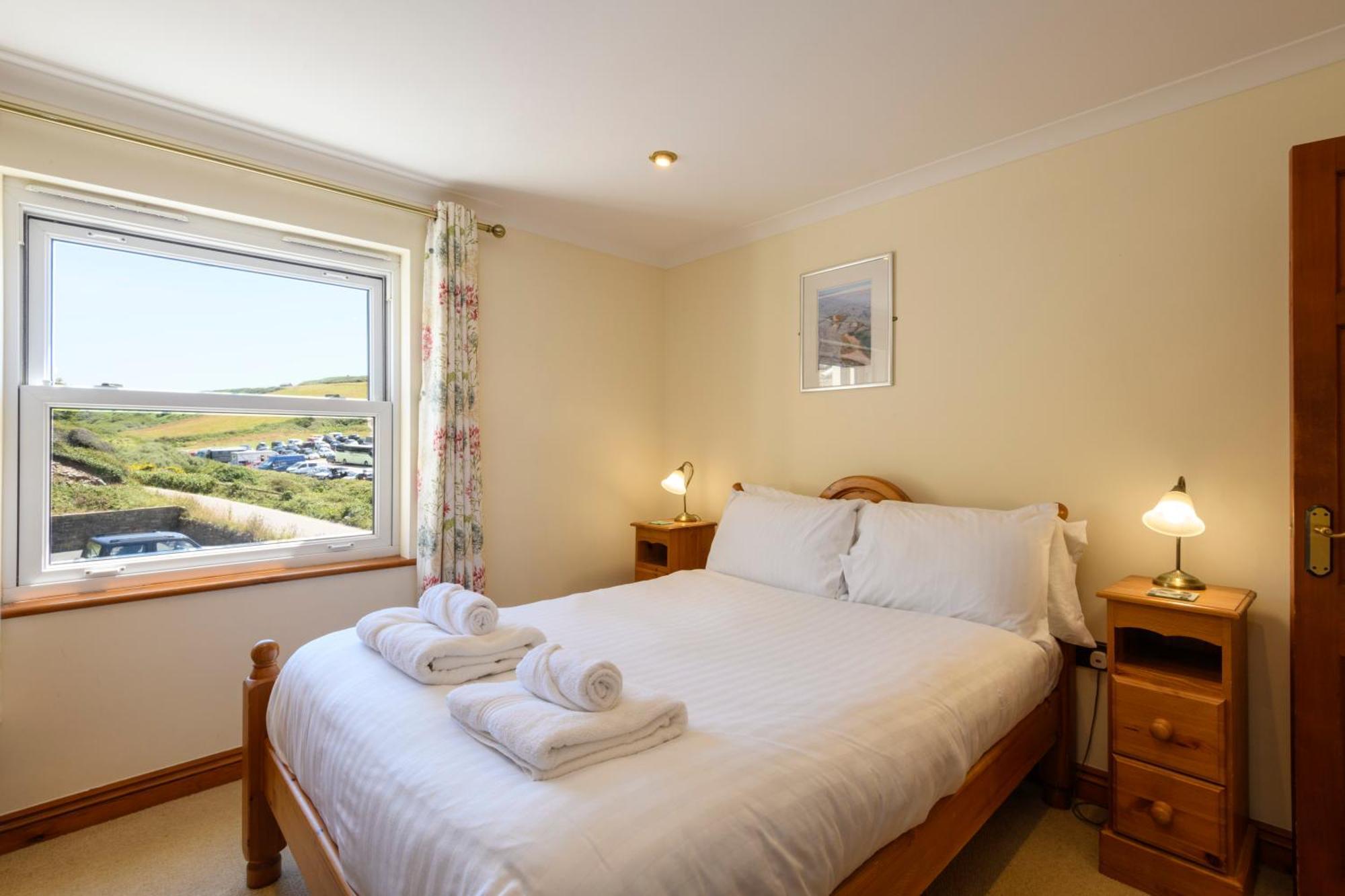 Beachcombers Apartments New Quay Екстериор снимка
