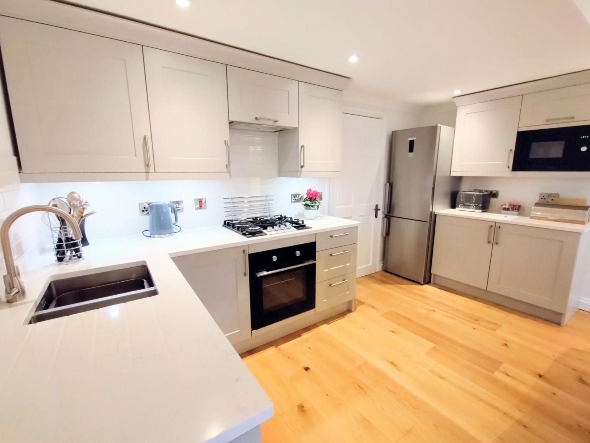 Beachcombers Apartments New Quay Екстериор снимка
